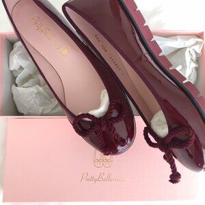++NEW IN BOX++ Burgundy Shoes Pretty Ballerinas